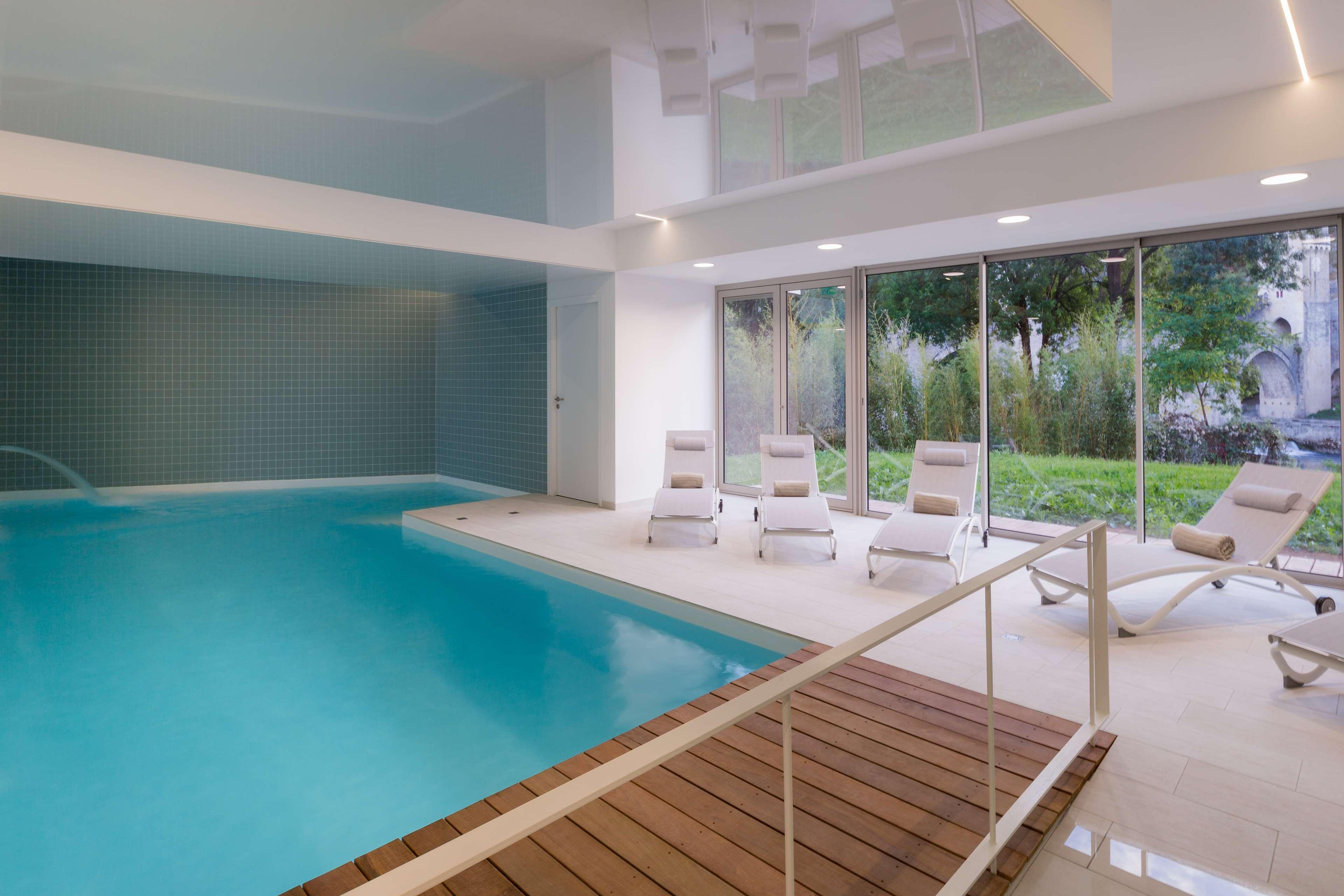 Western Divona Hotel 4*