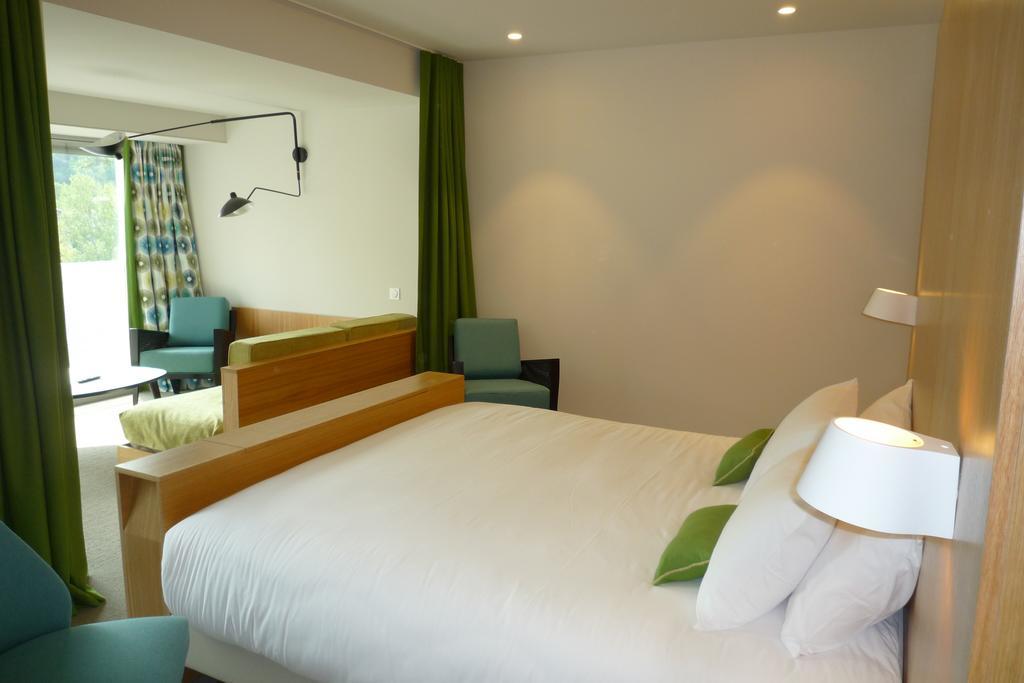 Western Divona Hotel